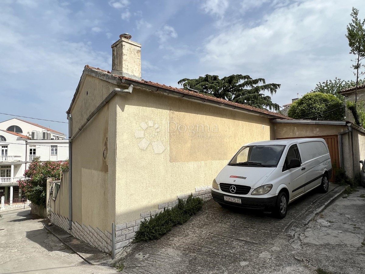 Casa Centar, Pula, 77m2