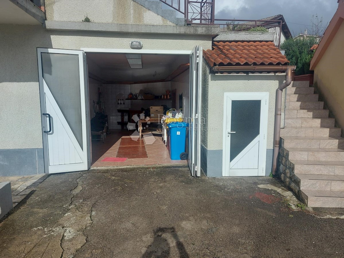 Locale commerciale Marinići, Viškovo, 158,93m2