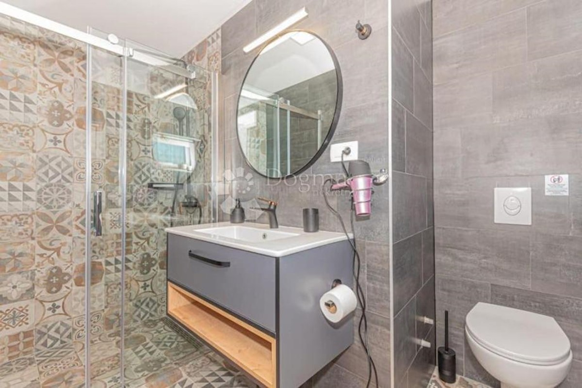 Casa Podstrana, 220m2