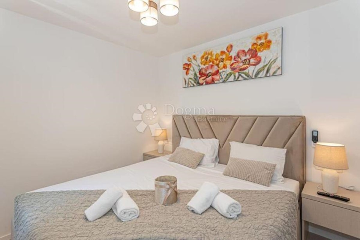 Casa Podstrana, 220m2