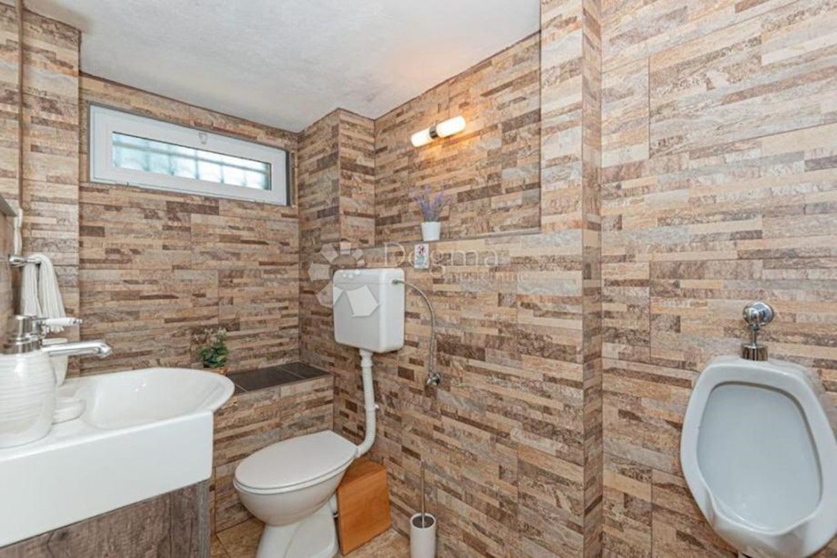 Casa Podstrana, 220m2