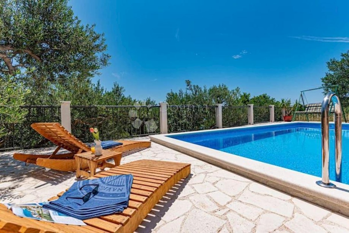 Casa Podstrana, 220m2