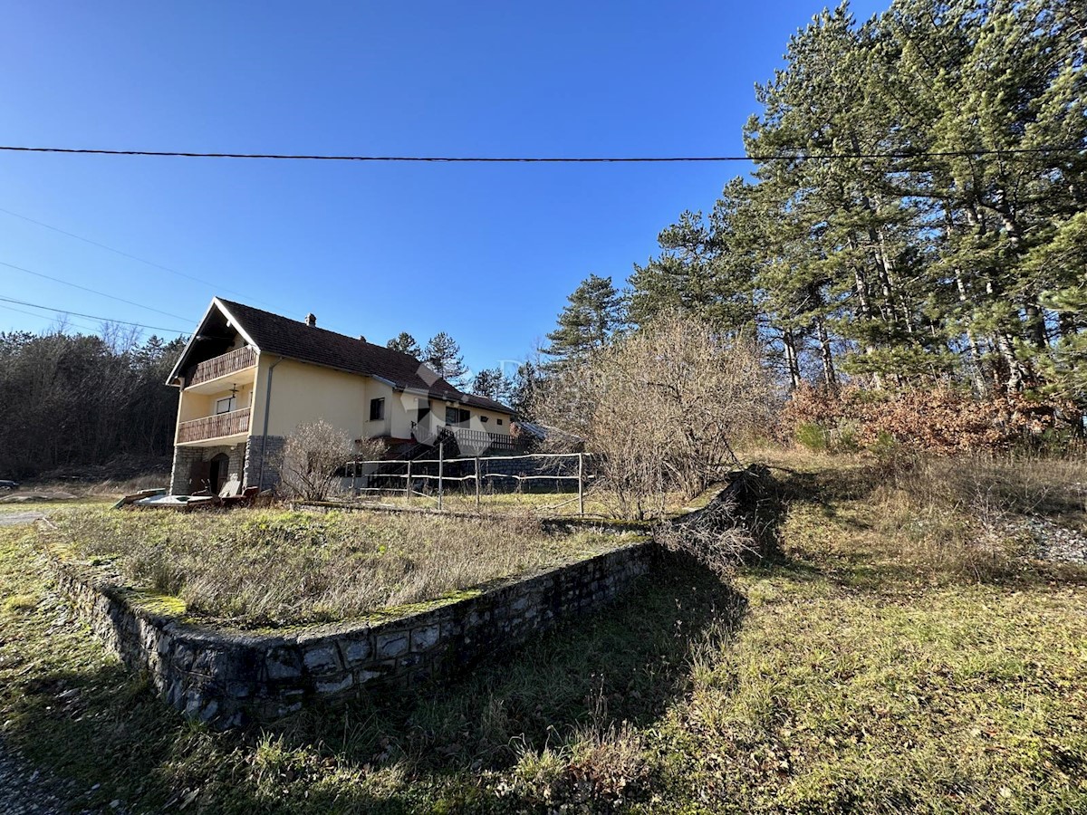 Casa Ličko Cerje, Lovinac, 135m2