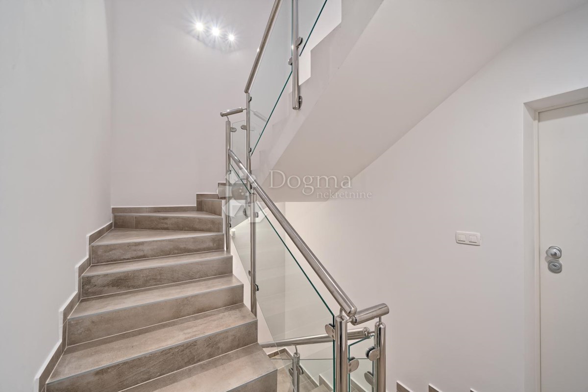 Allogio Brodarica, Šibenik - Okolica, 112.39m2