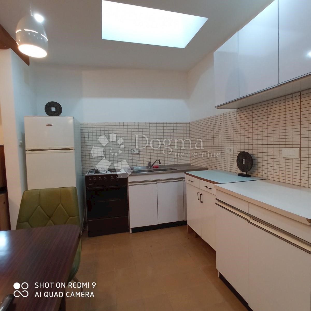 Allogio Centar, Rijeka, 99m2