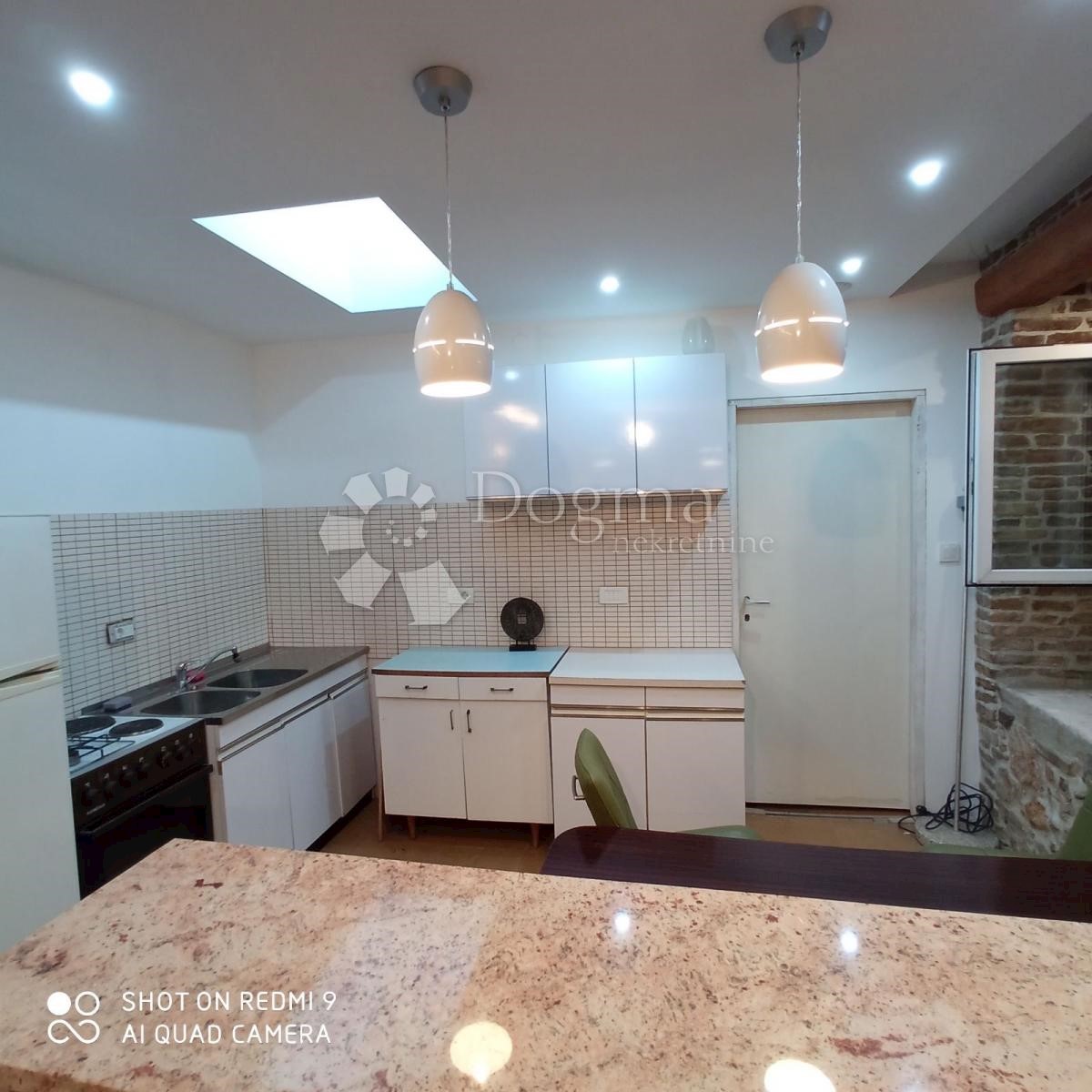 Allogio Centar, Rijeka, 99m2