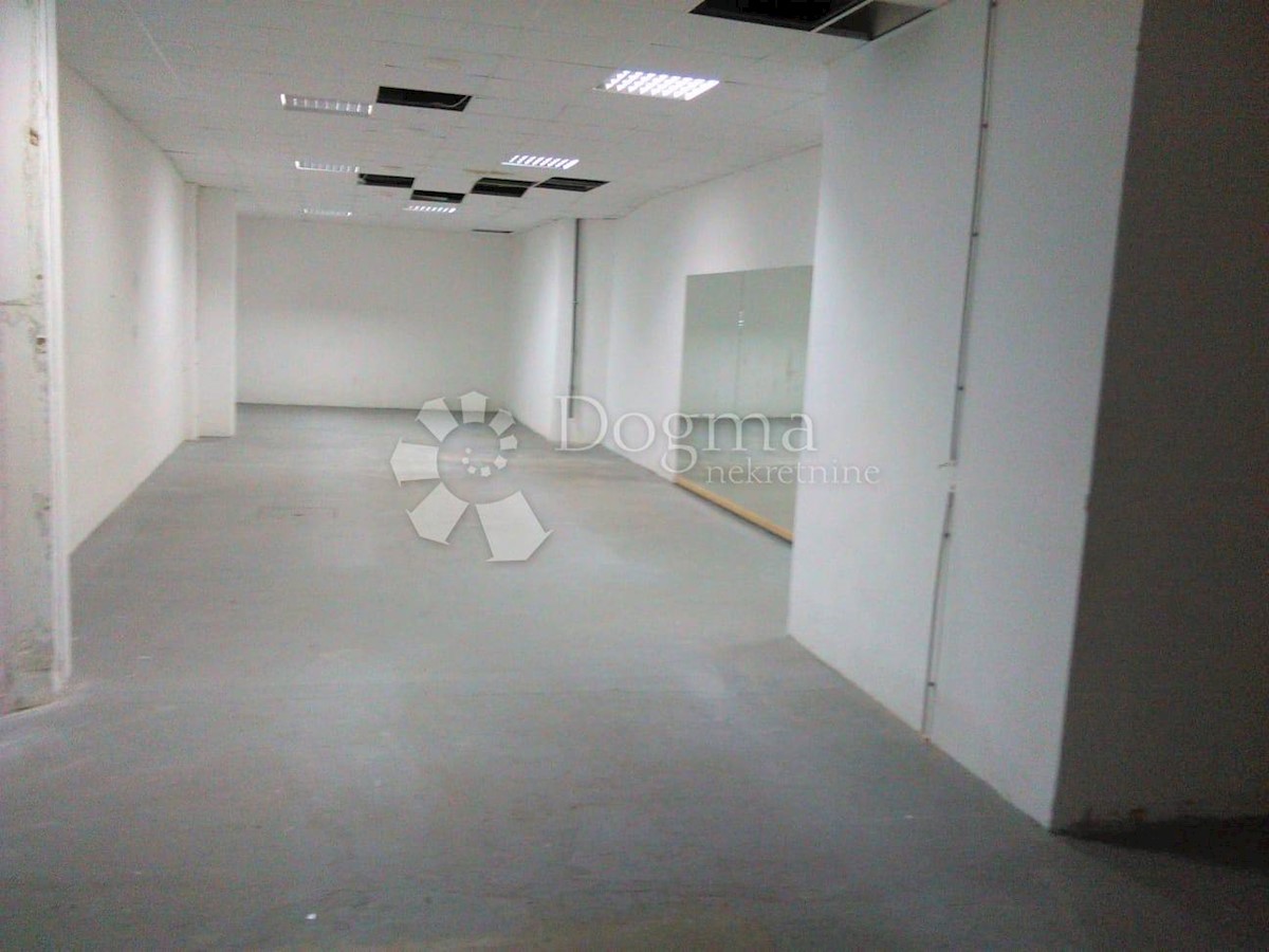 Locale commerciale Ksaver, Gornji Grad - Medveščak, 442,90m2