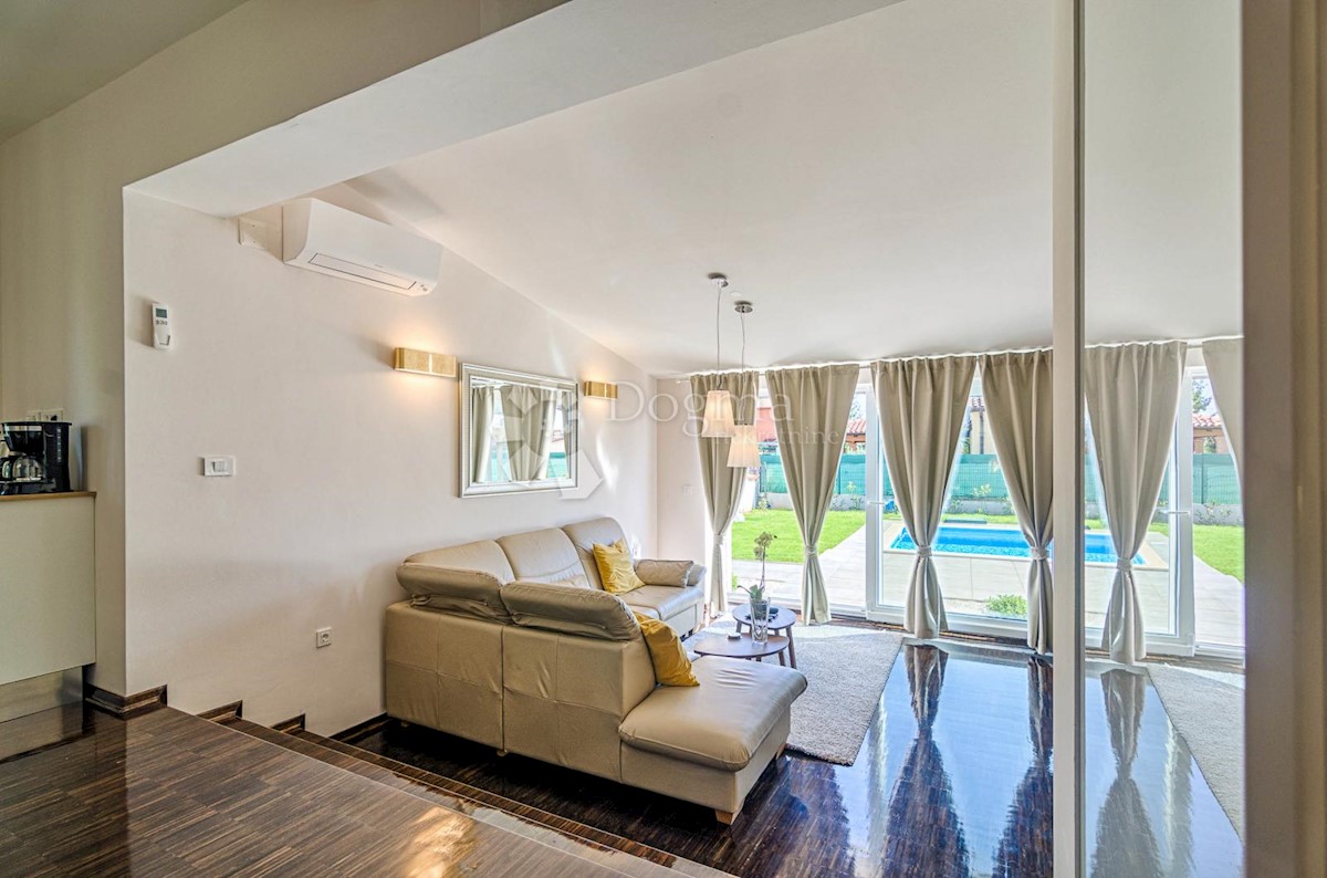 Casa Valbandon, Fažana, 226m2