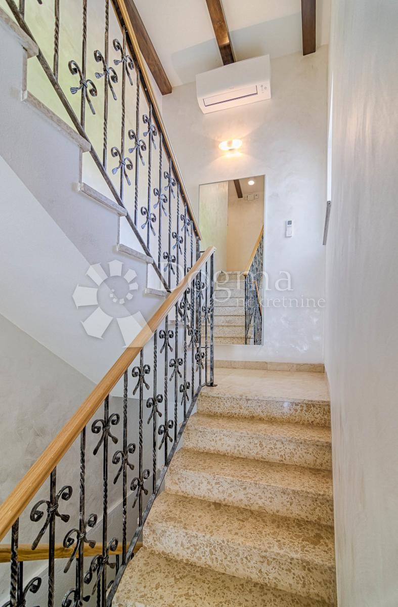 Casa Valbandon, Fažana, 226m2