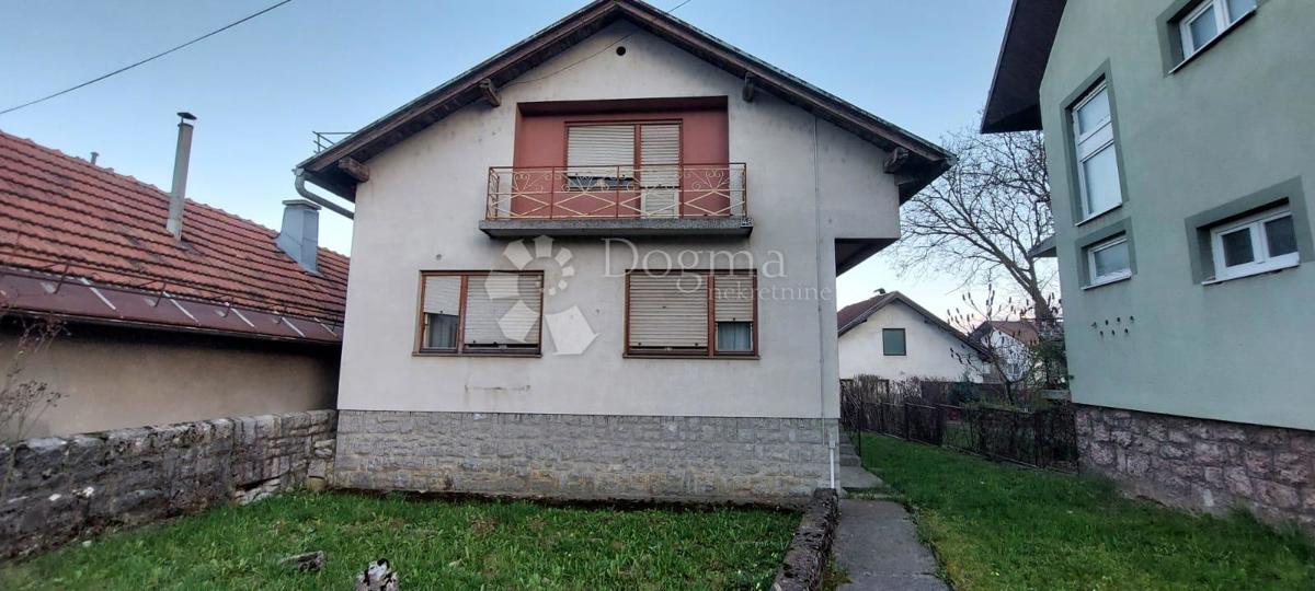 Casa Centar, Gospić, 160m2