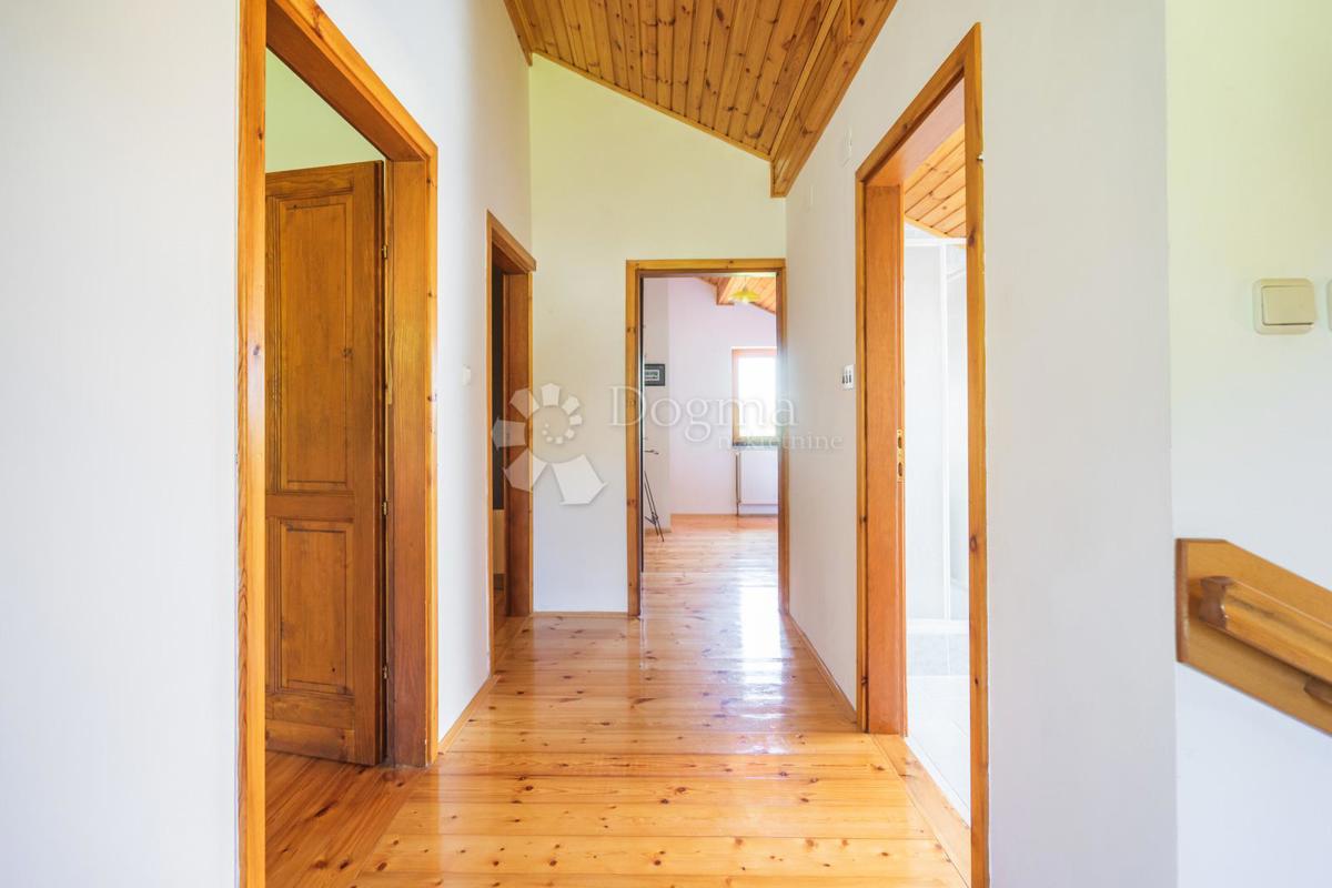 Casa Sveta Jana, Jastrebarsko - Okolica, 203m2