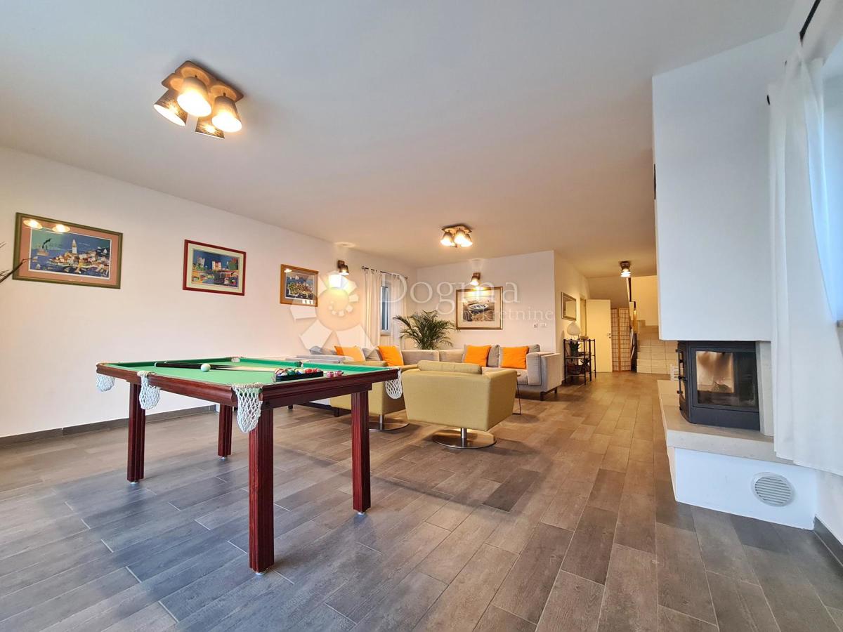 INCANTEVOLE VILLA ISTRIANA IMMERSA NELLA NATURA