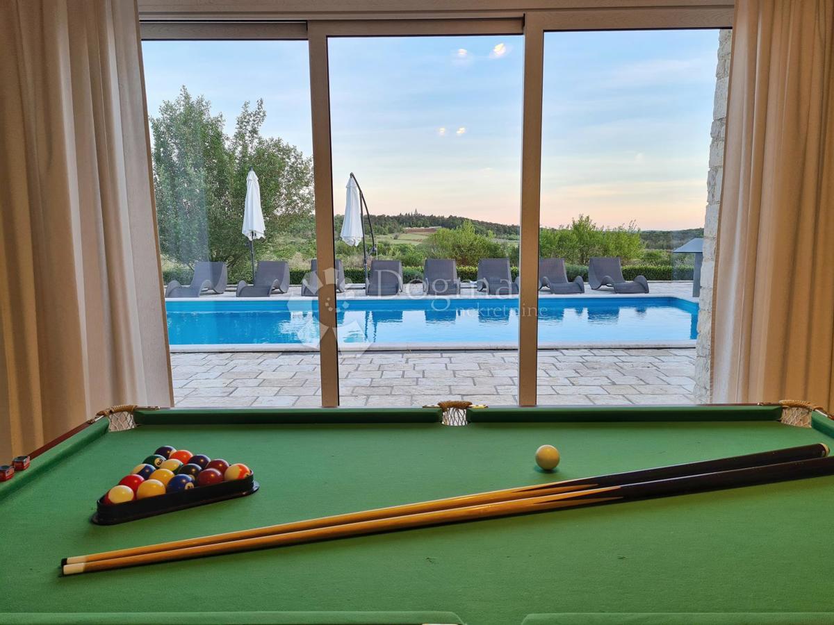 INCANTEVOLE VILLA ISTRIANA IMMERSA NELLA NATURA