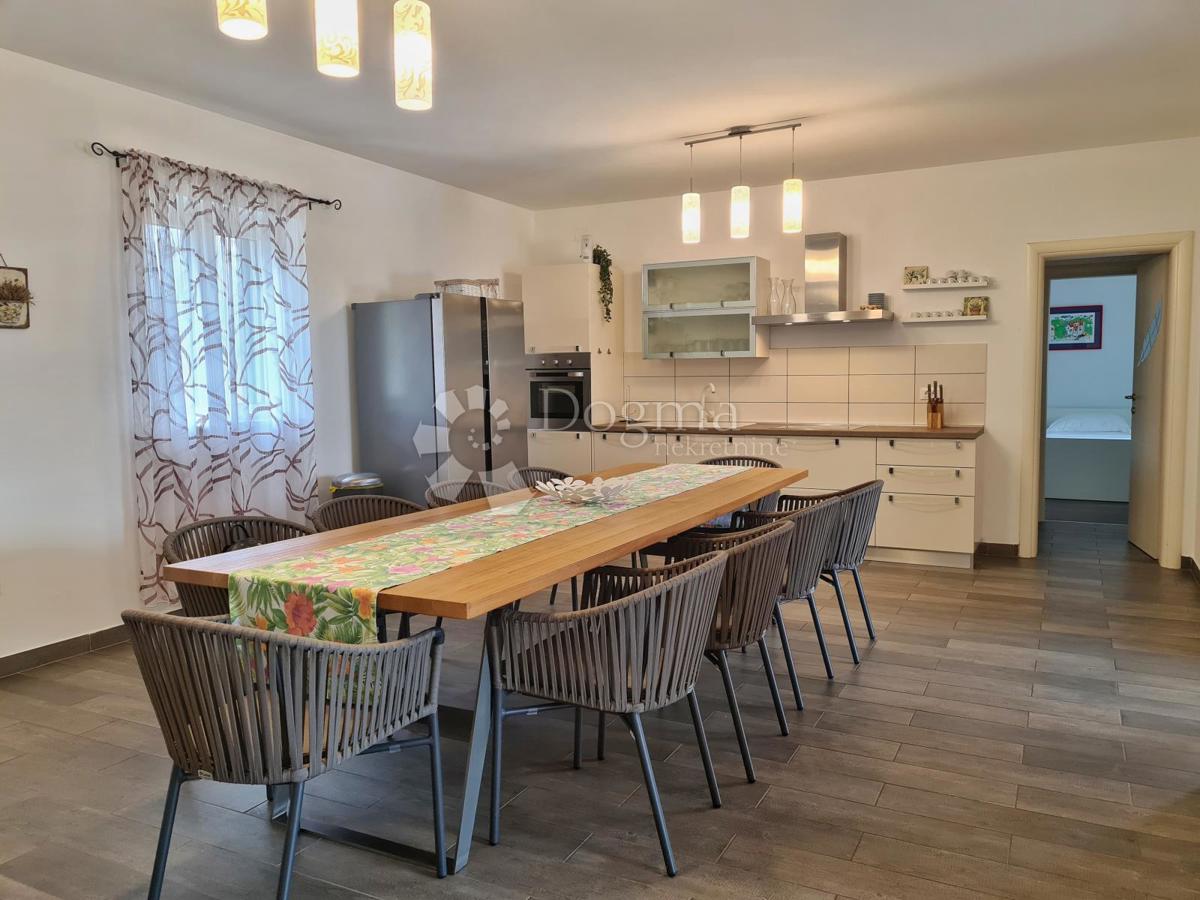 INCANTEVOLE VILLA ISTRIANA IMMERSA NELLA NATURA