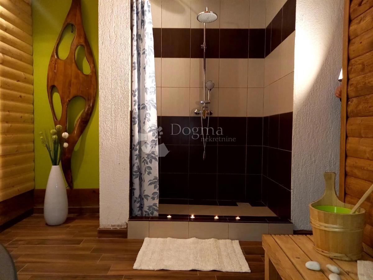 Casa Benkovac Fužinski, Fužine, 230m2