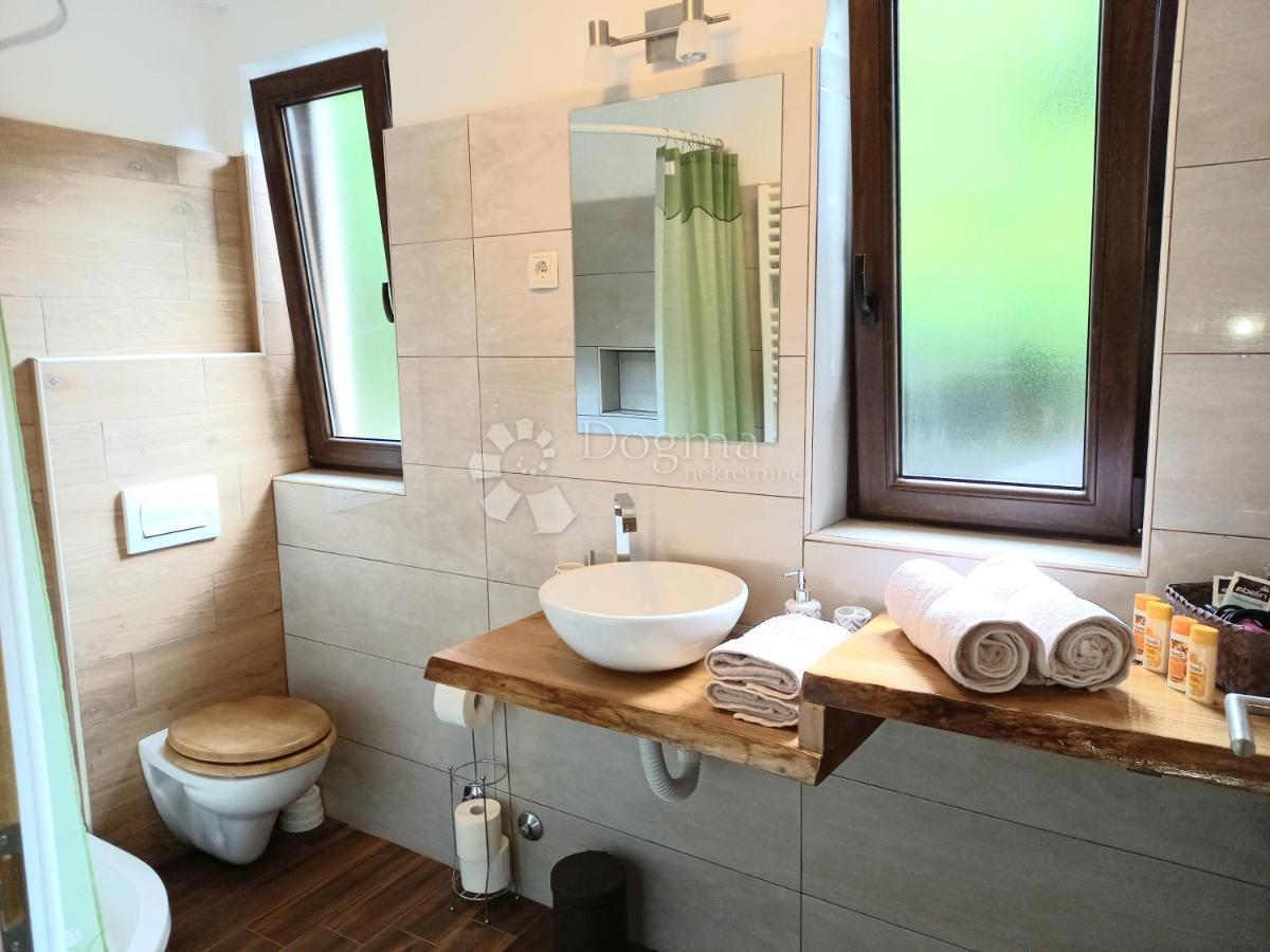 Casa Benkovac Fužinski, Fužine, 230m2