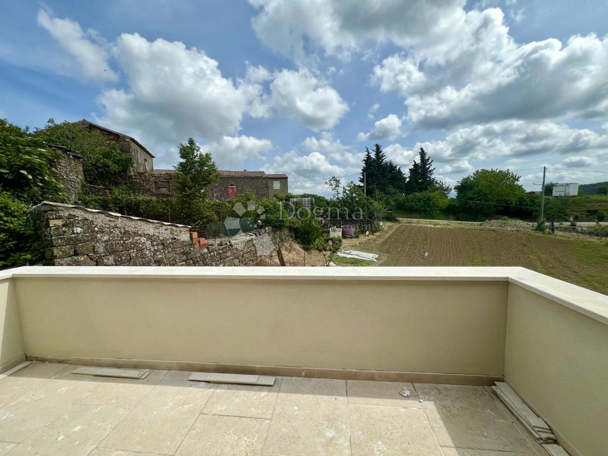 Casa Momjan, Buje, 200m2