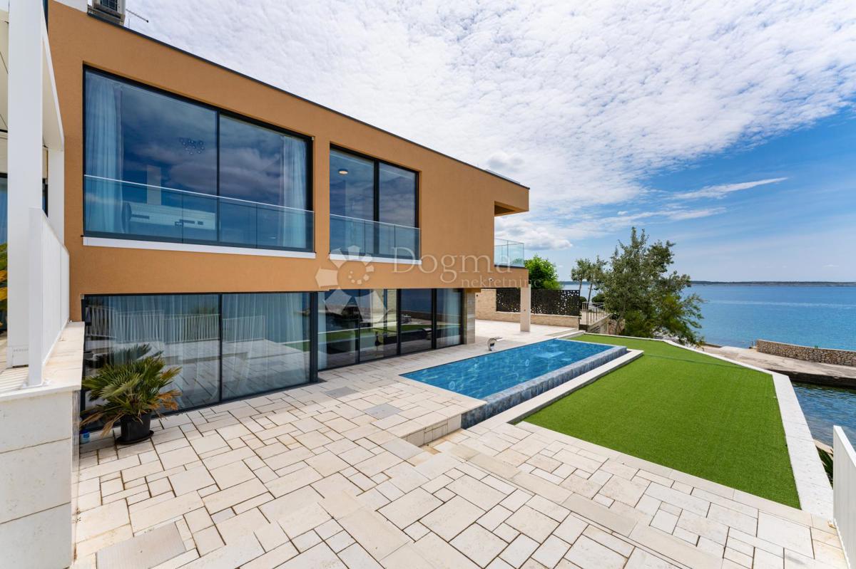 Casa Rtina, Ražanac, 357m2