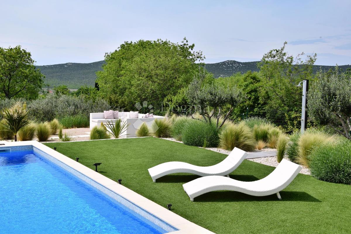 Casa Radošinovci, Benkovac, 143m2