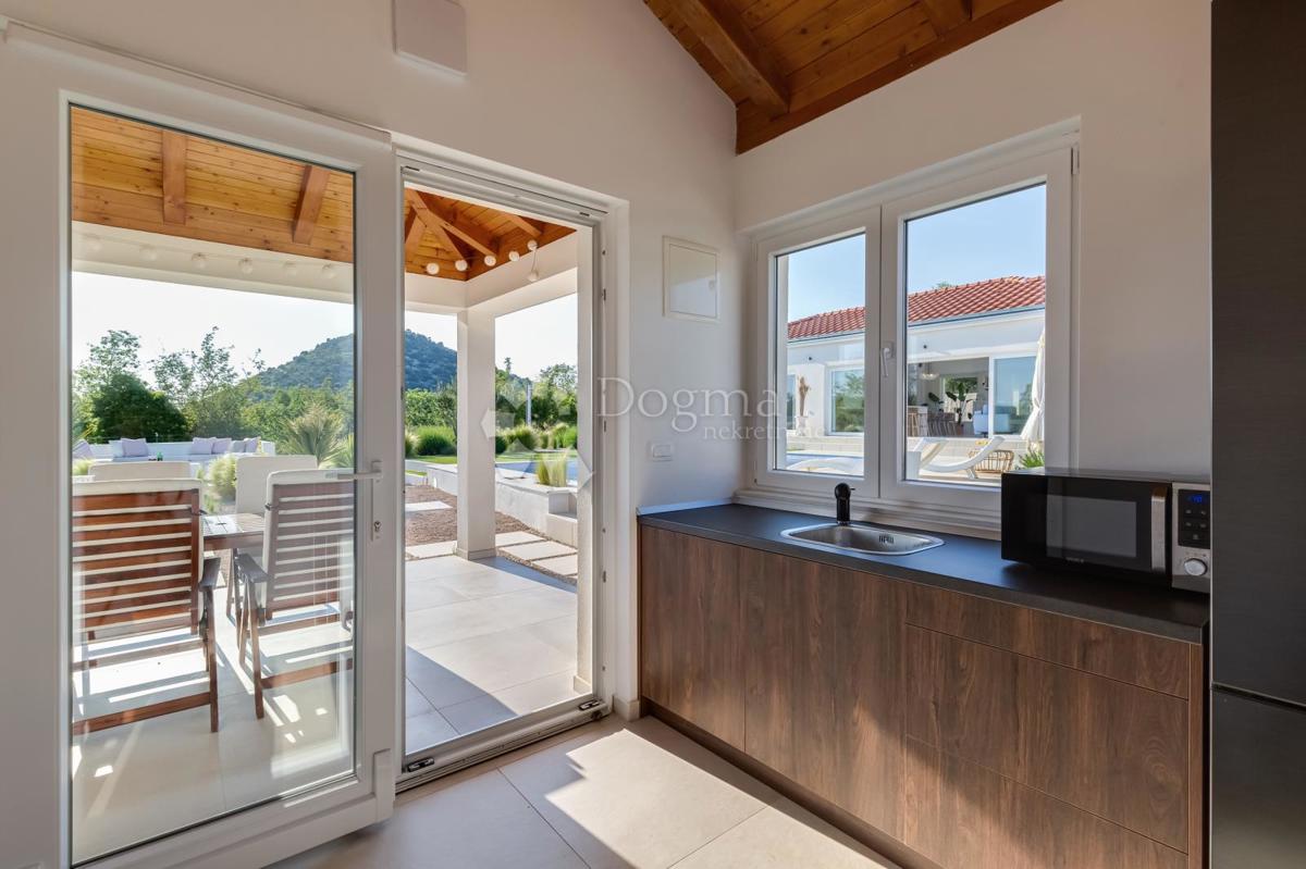 Casa Radošinovci, Benkovac, 143m2