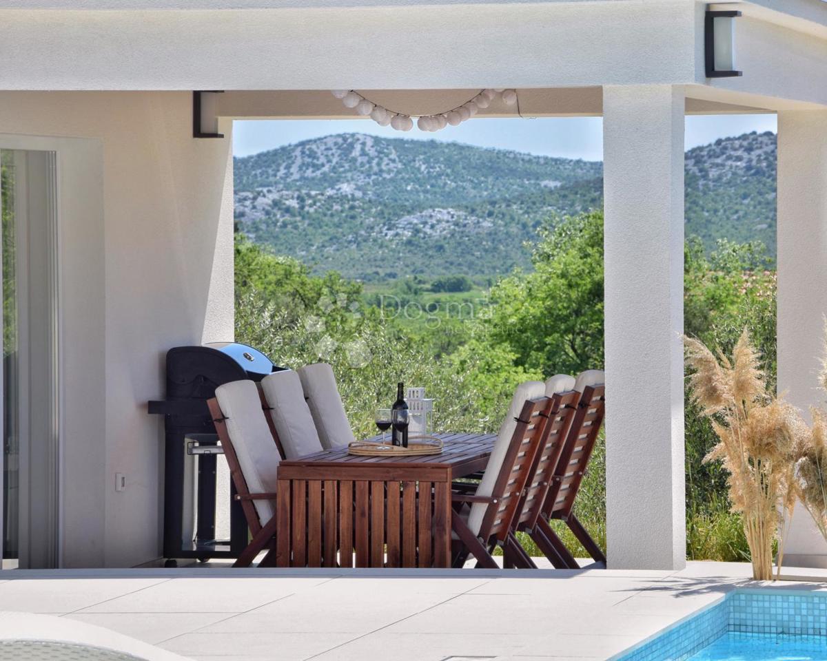 Casa Radošinovci, Benkovac, 143m2