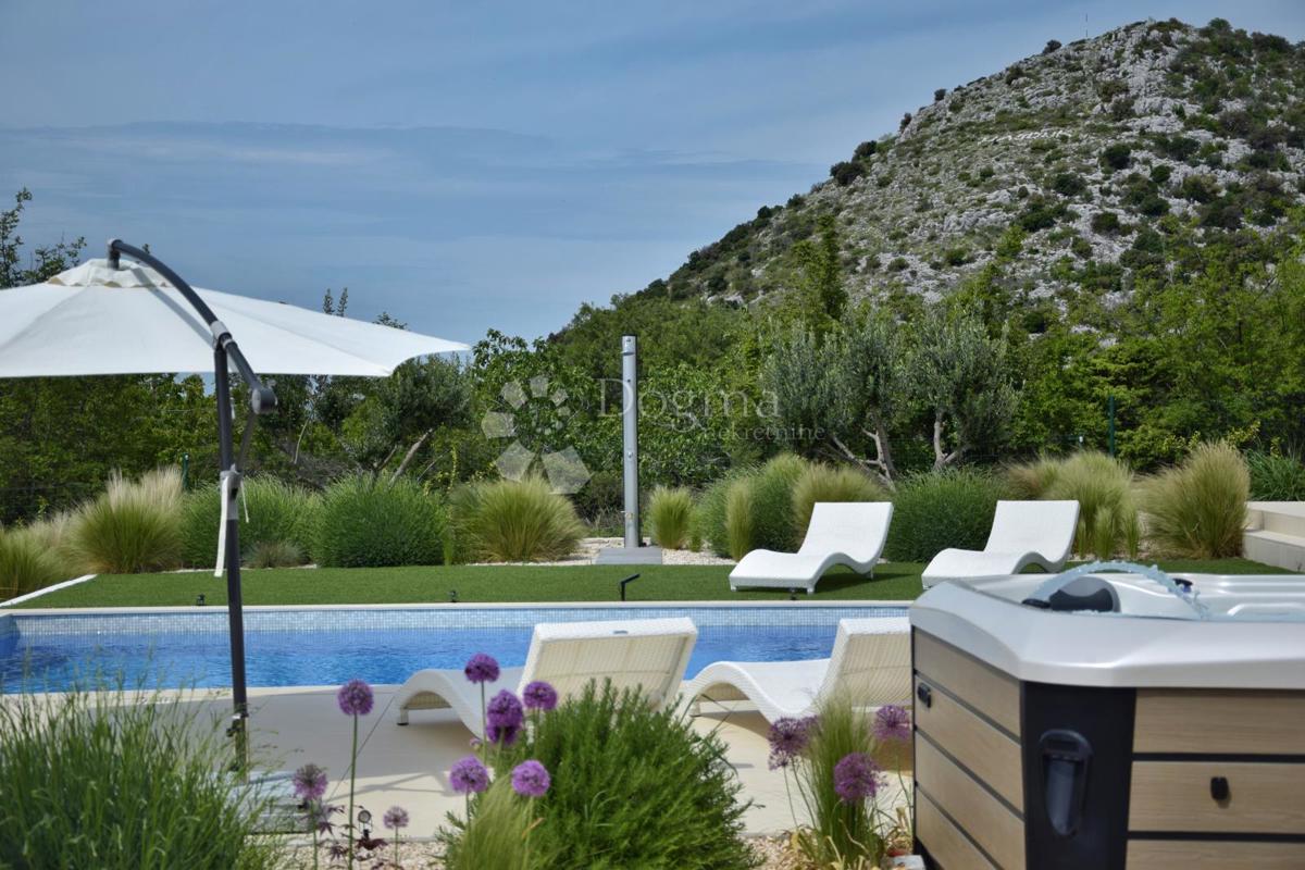 Casa Radošinovci, Benkovac, 143m2