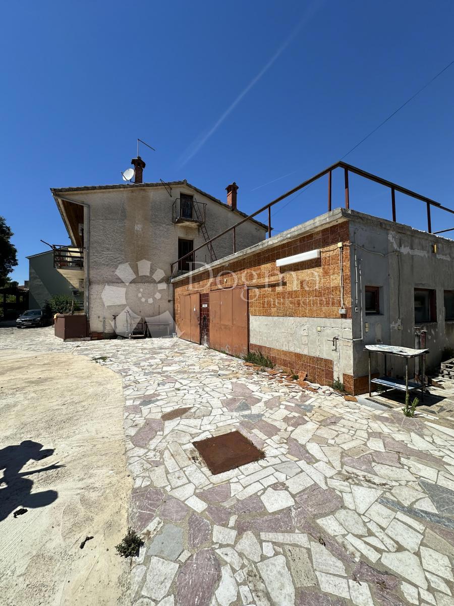 Casa Centar, Pula, 270m2