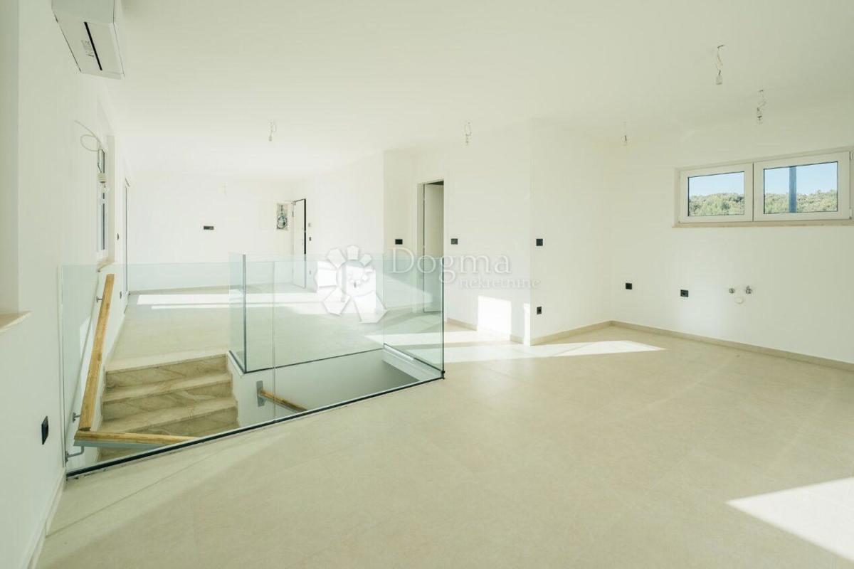 Allogio Petrčane, Zadar - Okolica, 155,56m2