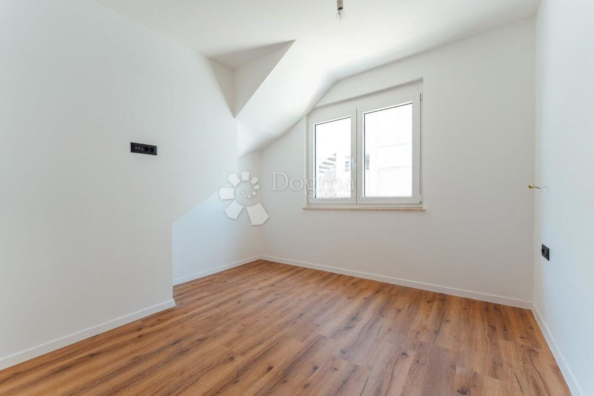 Allogio Petrčane, Zadar - Okolica, 155,56m2