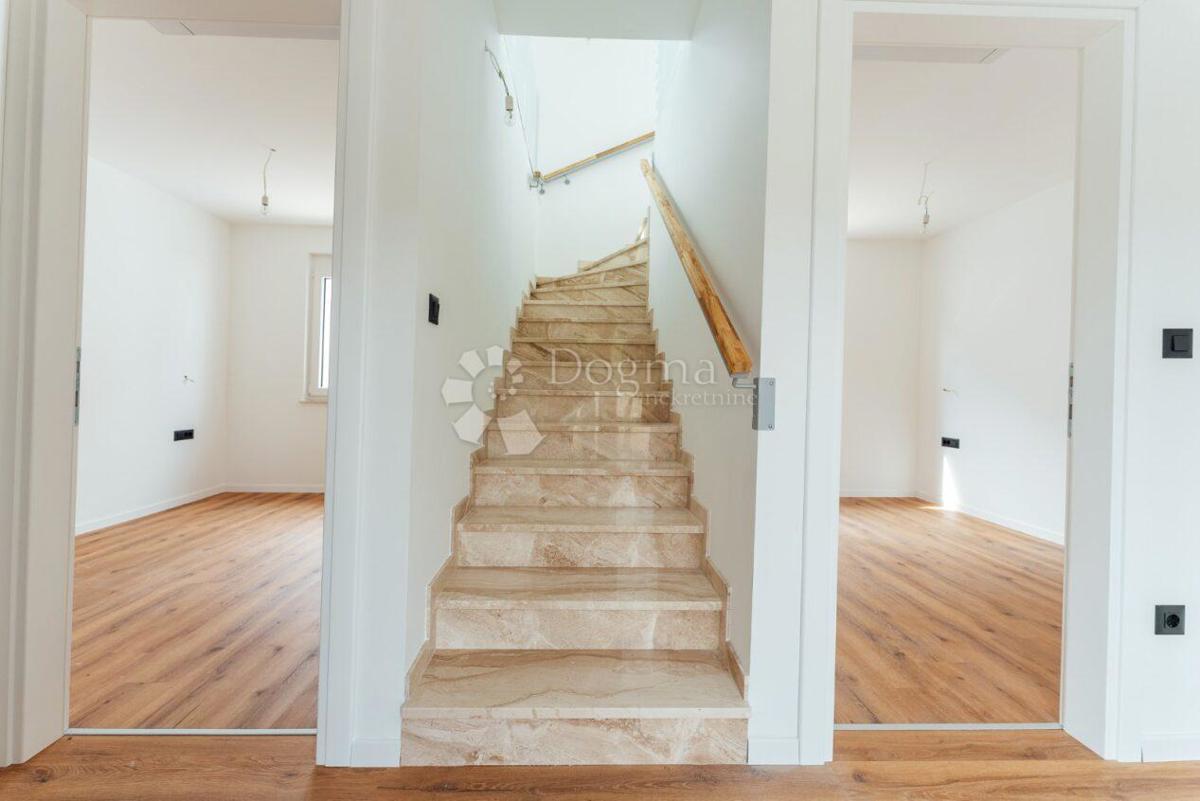 Allogio Petrčane, Zadar - Okolica, 155,56m2