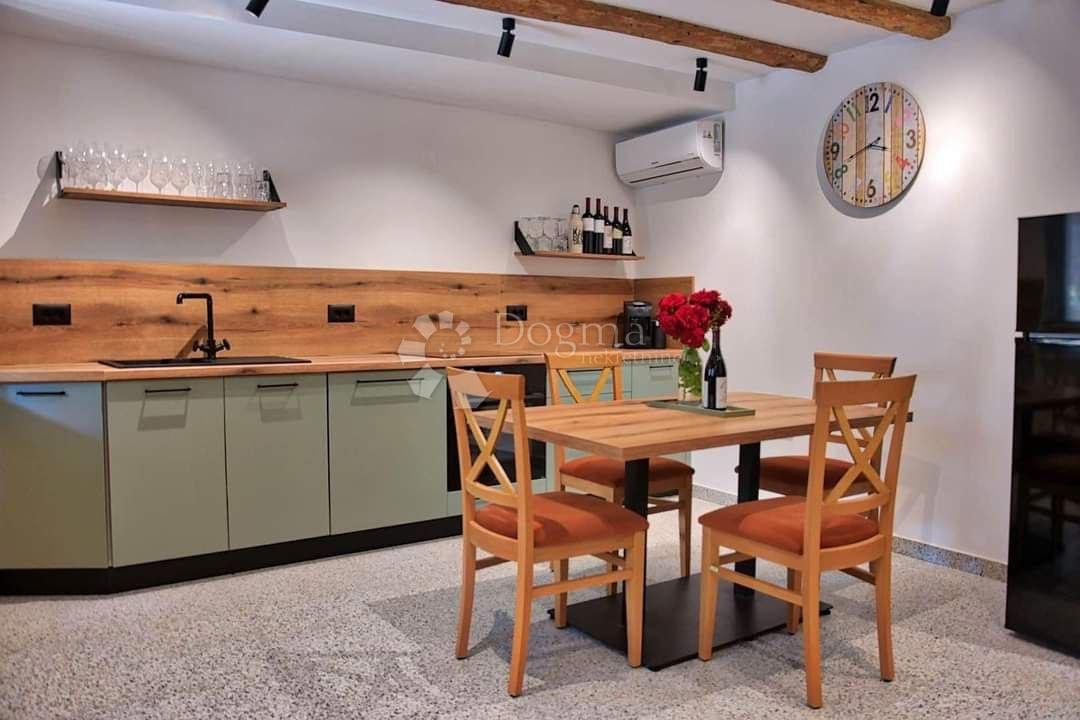 Casa Poreč, 81m2