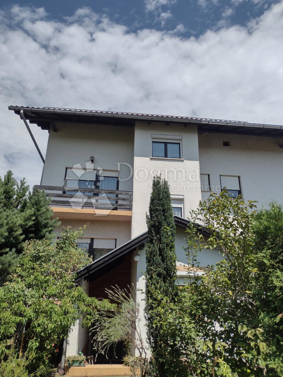 Casa Pleso, Velika Gorica, 394m2