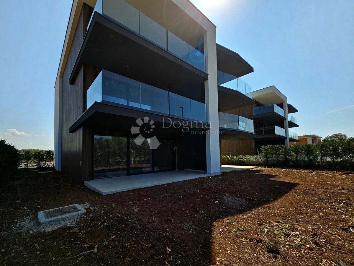 Umago, nuova costruzione di alta qualità a 10 minuti dal mare