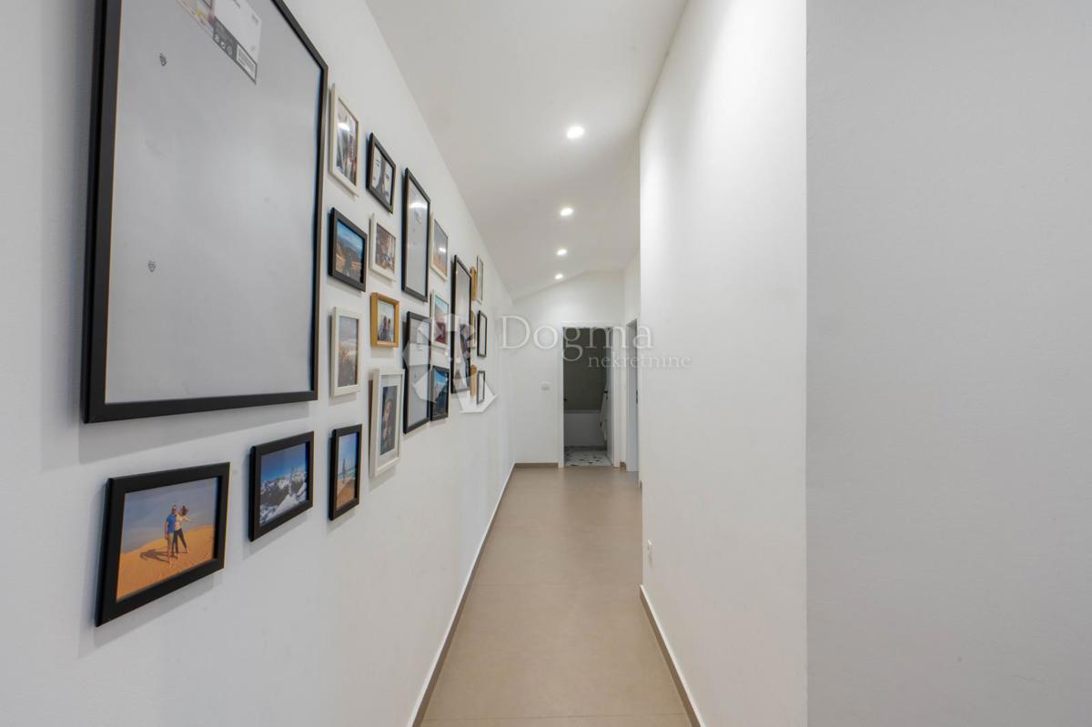 Casa Kostrena, 300m2