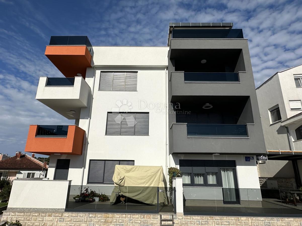 Appartamento Petrčane, Zadar - Okolica, 120m2