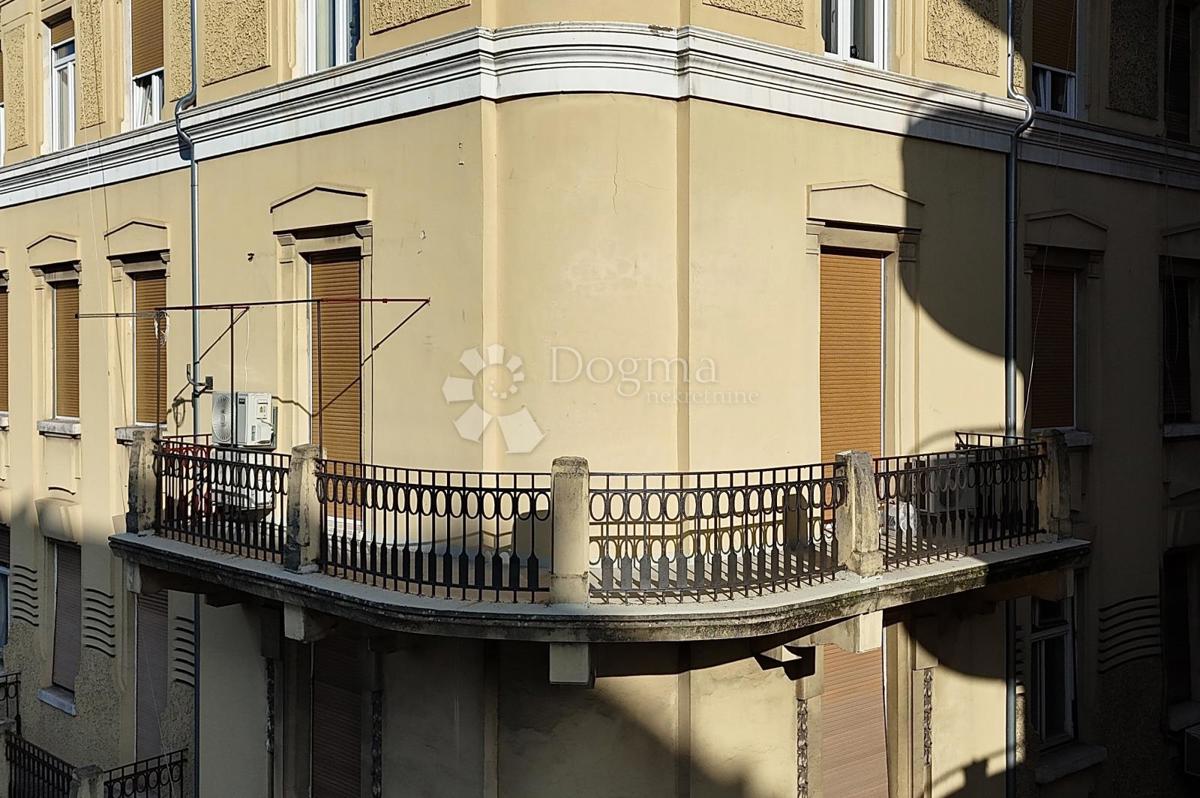Allogio Centar, Rijeka, 98m2