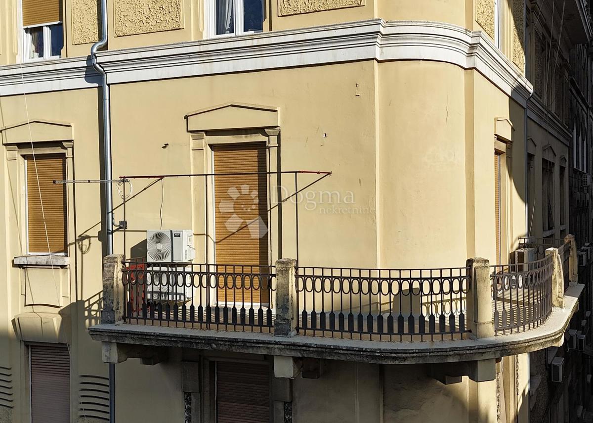 Allogio Centar, Rijeka, 98m2