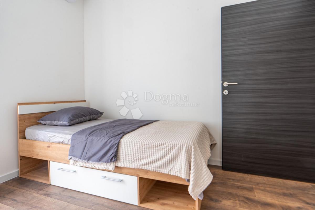 Allogio Centar, Rijeka, 98m2