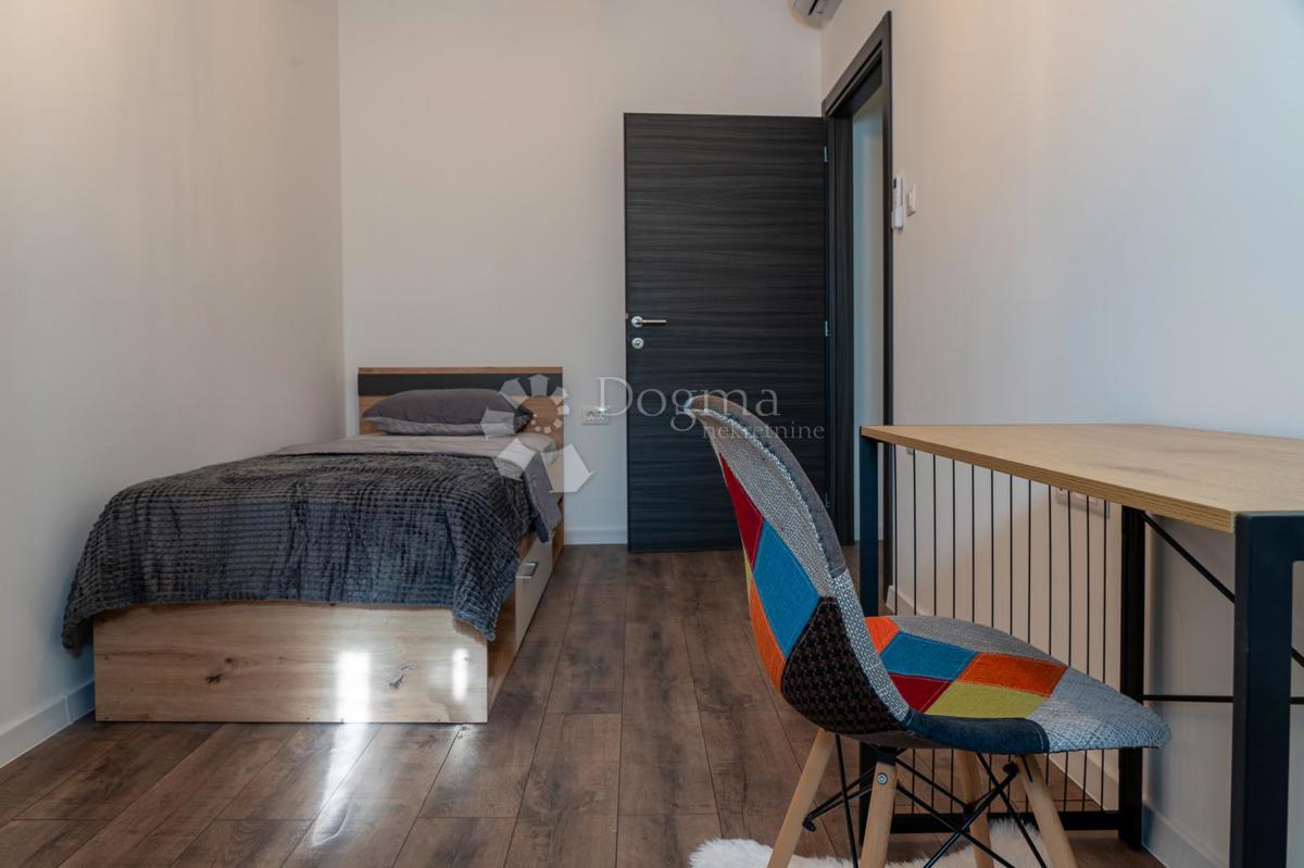Allogio Centar, Rijeka, 98m2