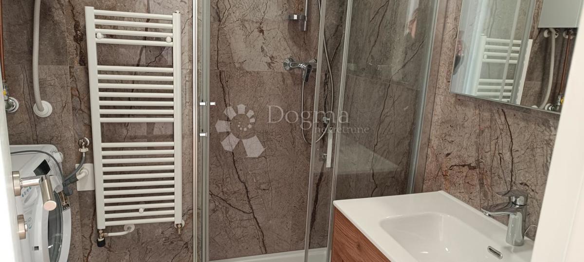 Allogio Srdoči, Rijeka, 82m2