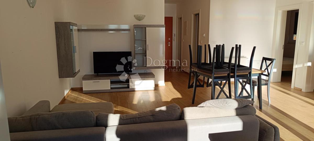 Allogio Srdoči, Rijeka, 82m2