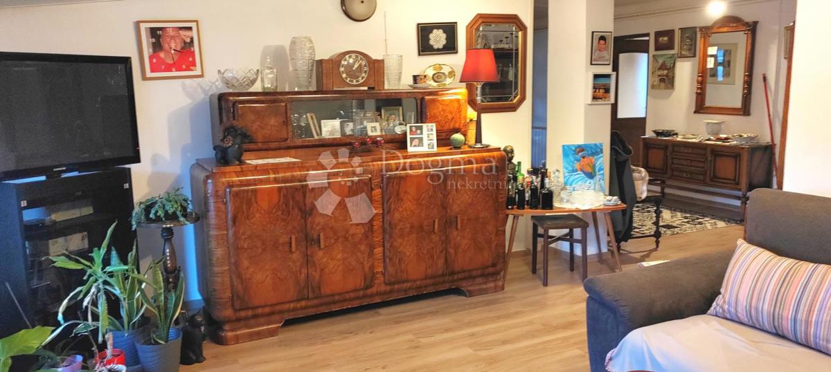 Allogio Fraterščica, Črnomerec, 136,27m2