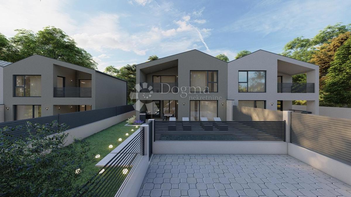 BUJE, MODERNA CASA A SCHIERA CON PISCINA