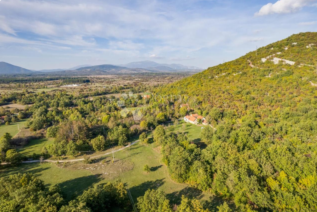 Terreno Rudopolje Bruvanjsko, Gračac, 35.000m2