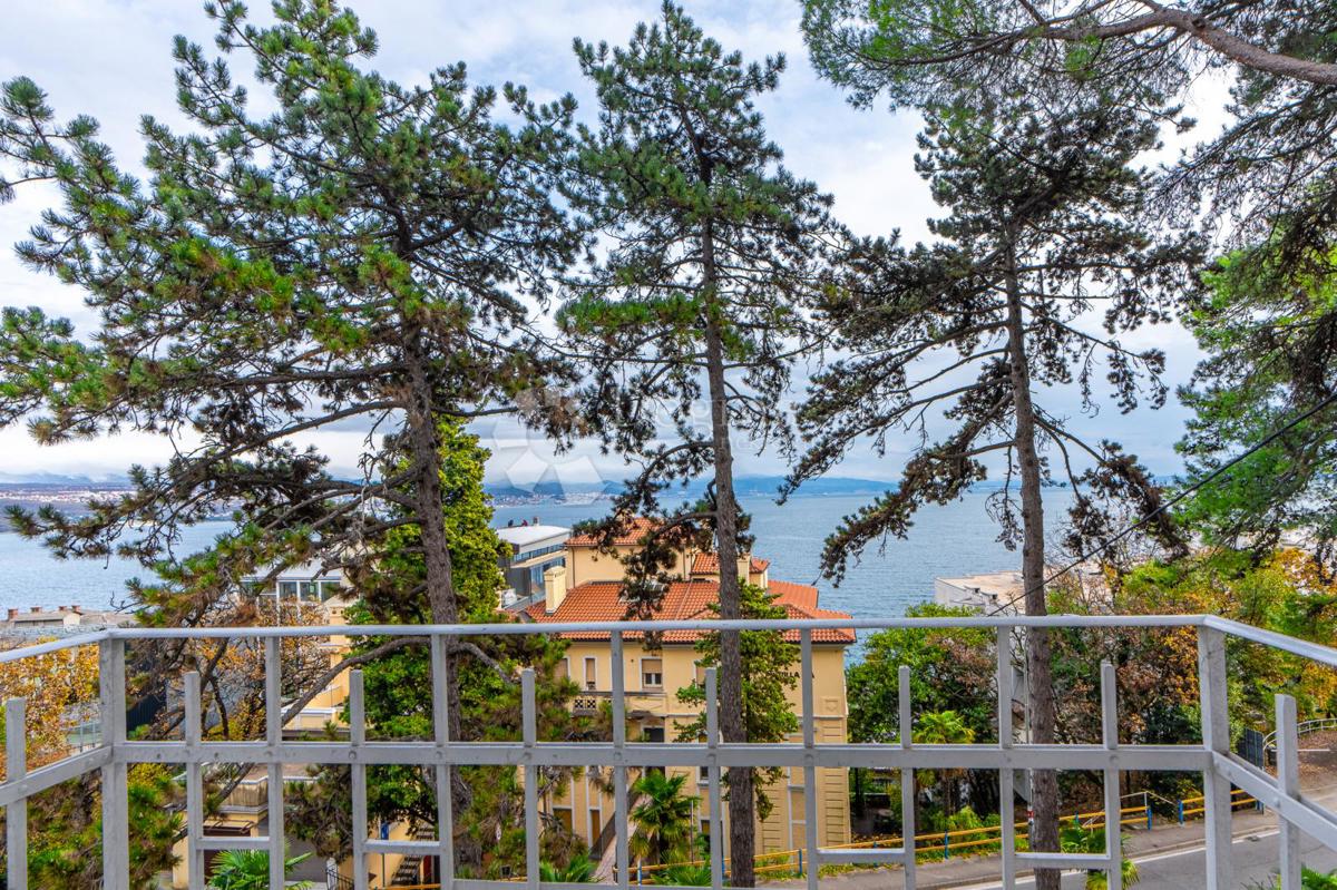 Allogio Opatija - Centar, Opatija, 145m2