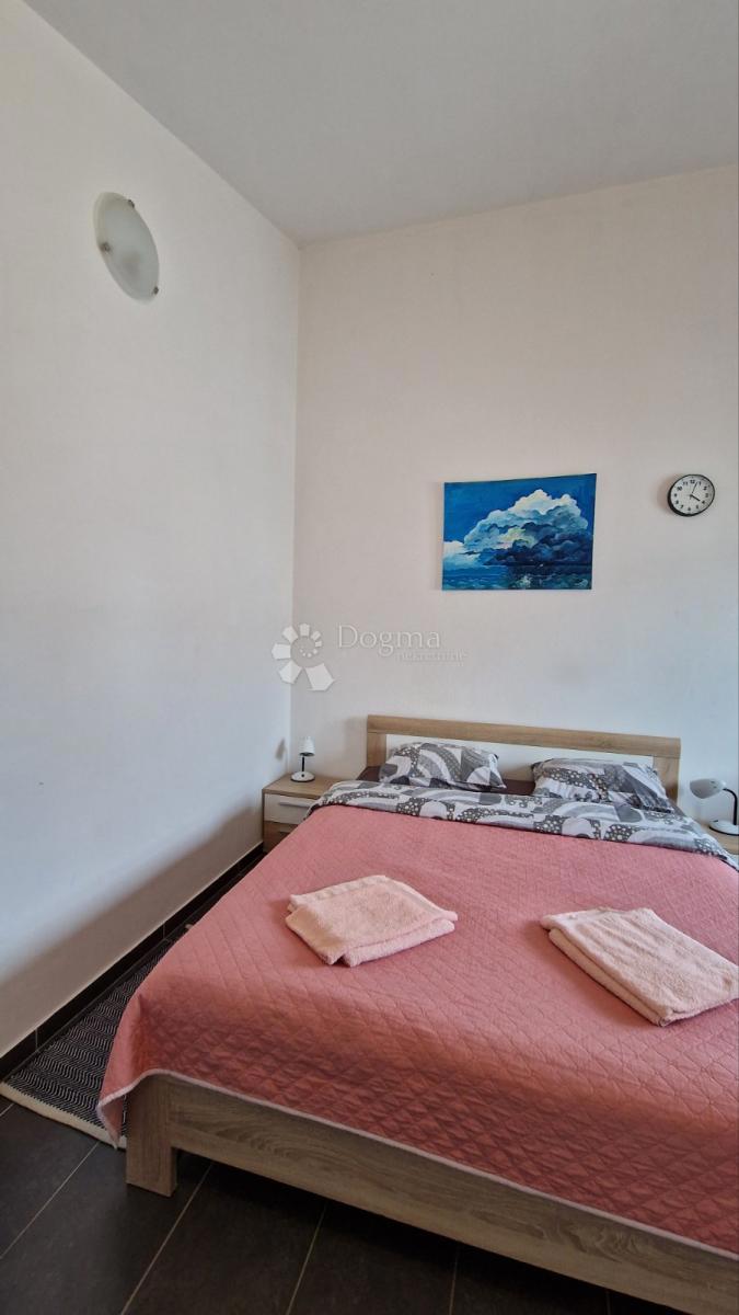 Opportunità: 2 appartamenti comunicanti a Štinjan