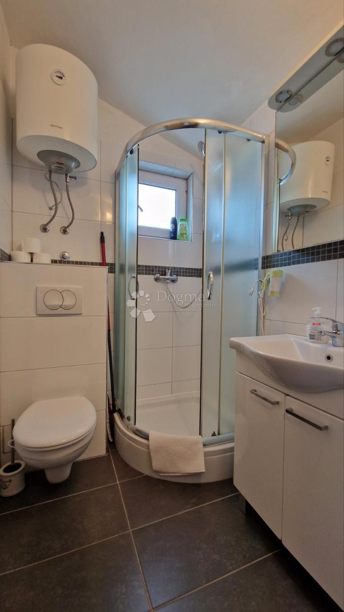 Opportunità: 2 appartamenti comunicanti a Štinjan