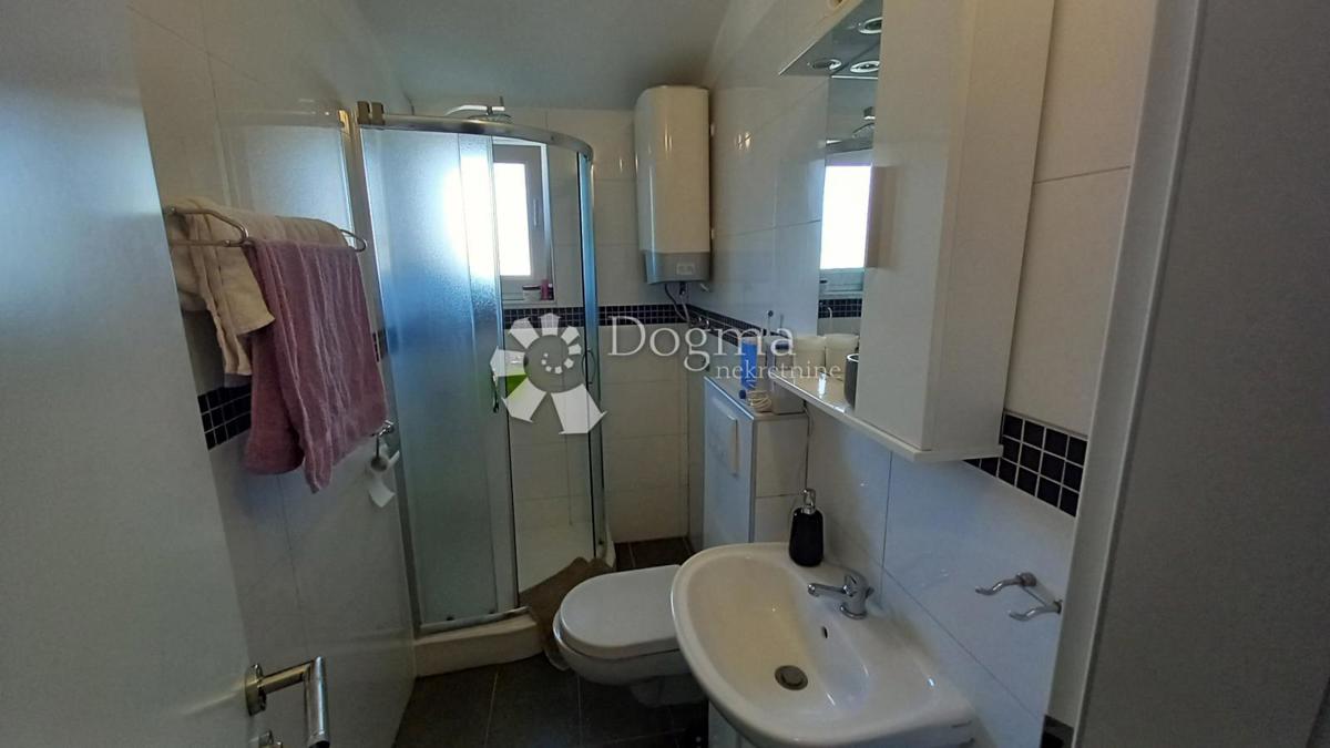 Opportunità: 2 appartamenti comunicanti a Štinjan