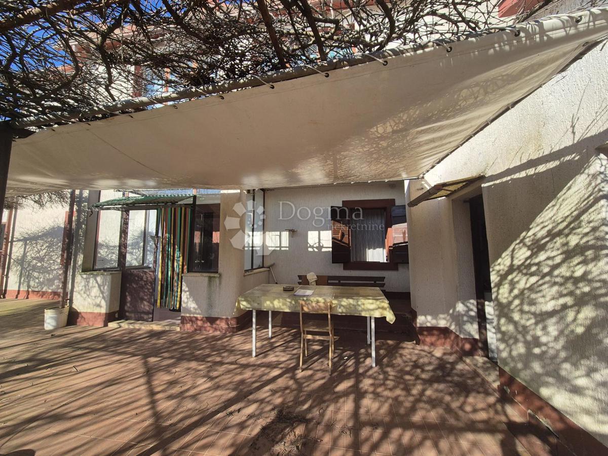 Casa Šikići, Pula, 244,63m2