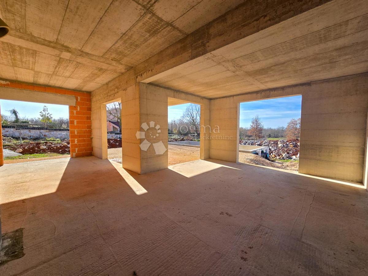 Villa moderna in posizione attraente